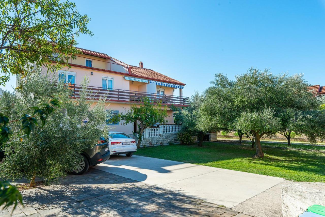 Apartment Apartments By The Sea Bibinje, Zadar - 5786 Bibinje